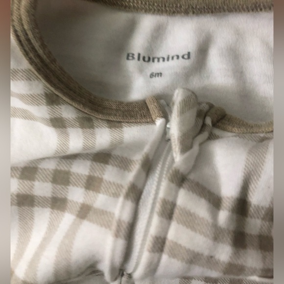 Assortment of 3 brand new onesies PJS• Blumind• Baby clothing• 6 months old - Picture 7 of 7
